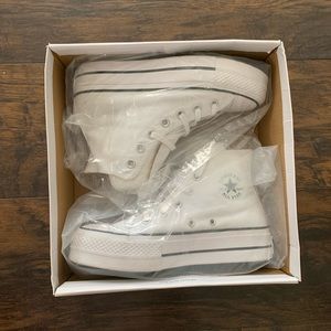 White Platform Converse /Chuck Taylor’s
